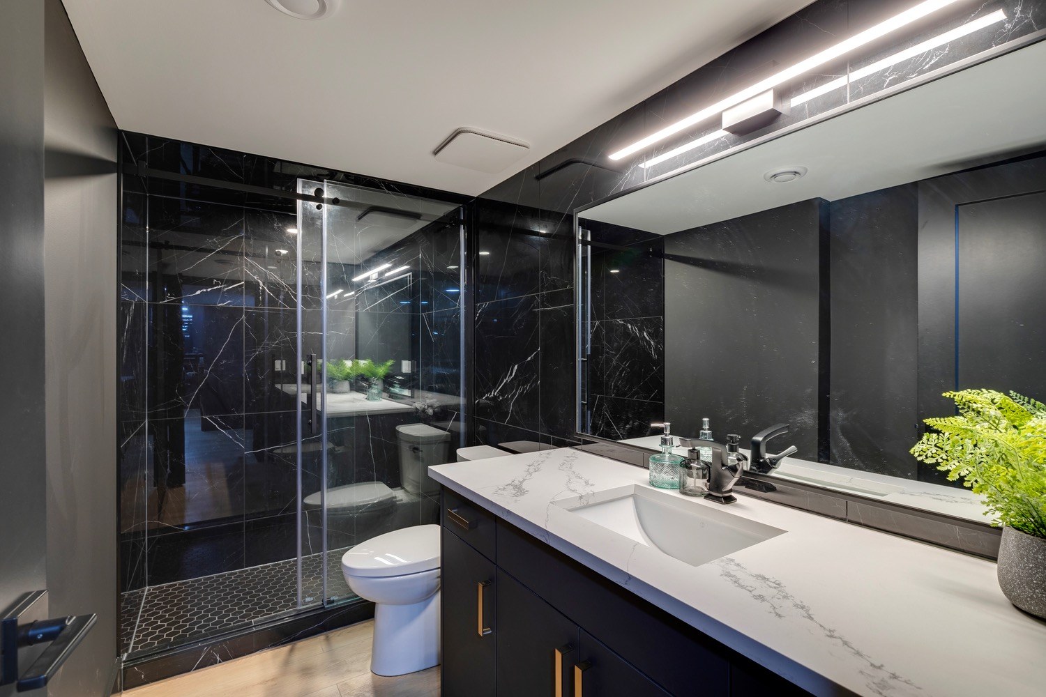 Lower-Level Bath