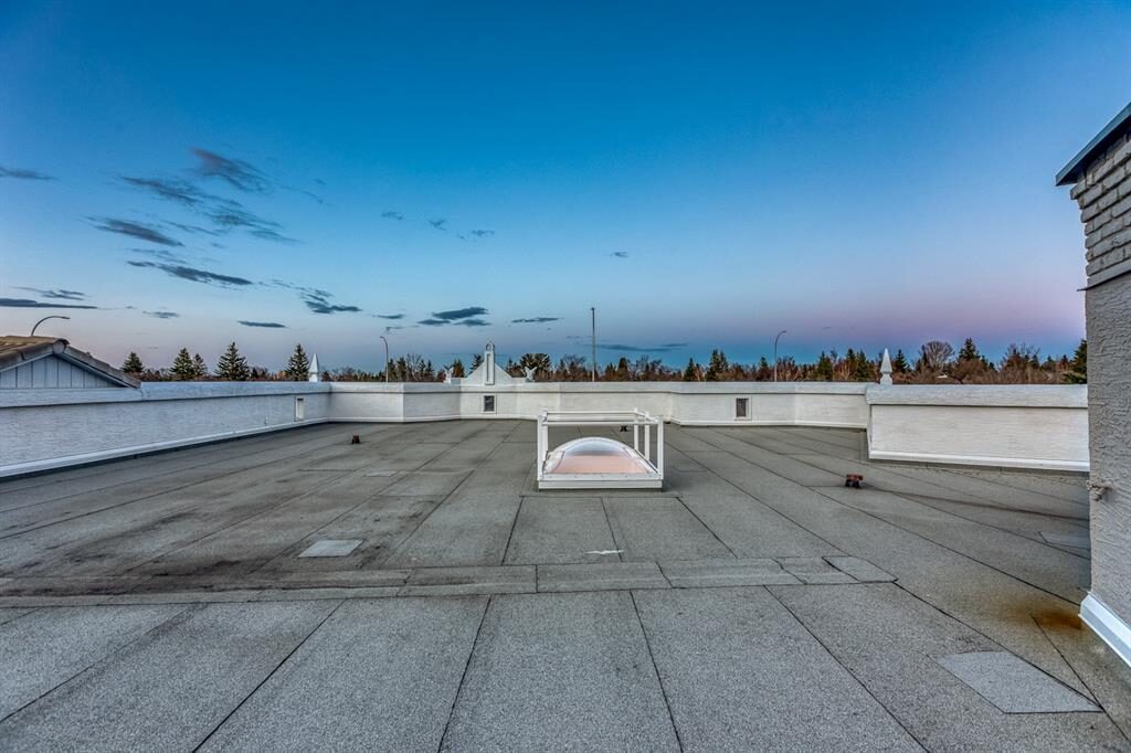The Rooftop before renovation