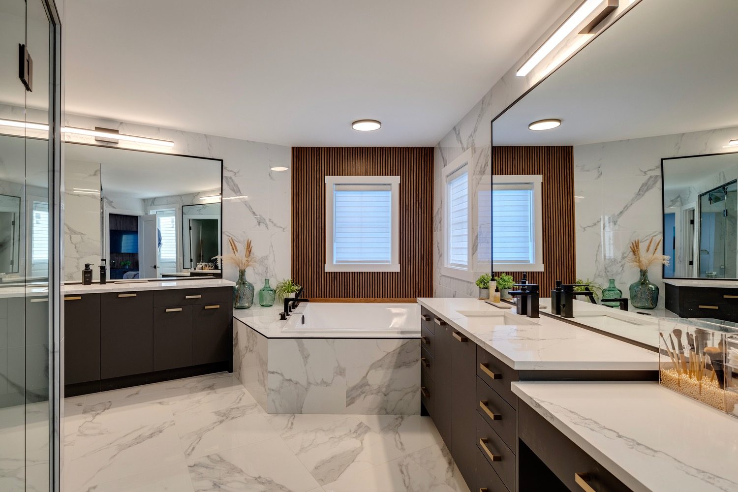 The Suite — photo 1