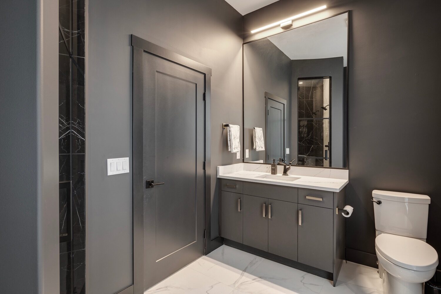 Full Bath · Marble Feature