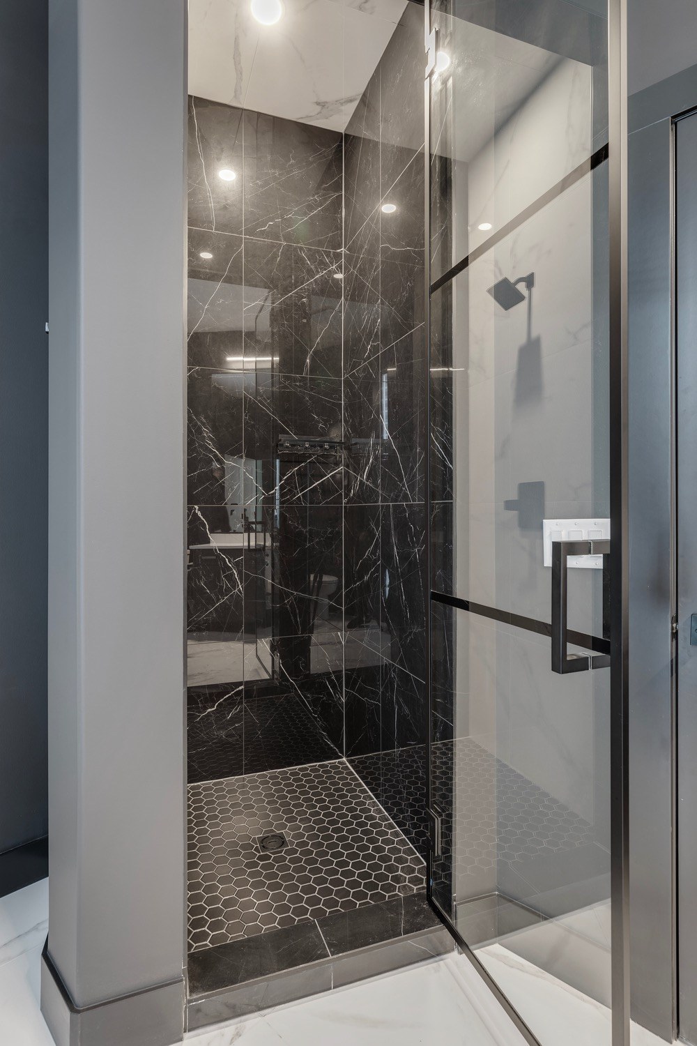 Main-Floor Bath