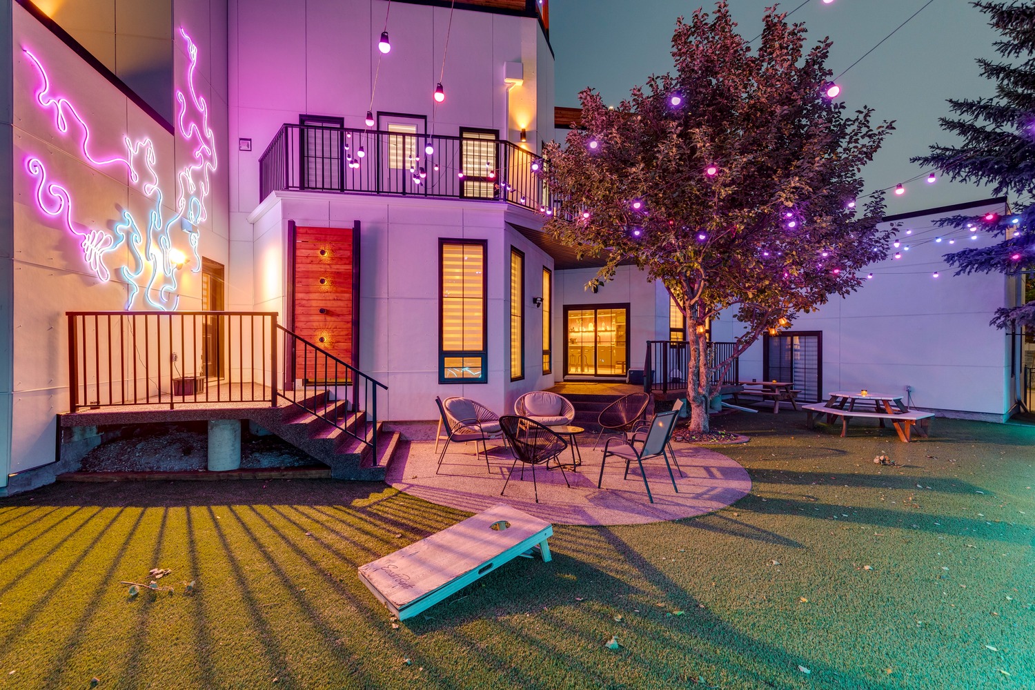 The Back Entrance · Neon