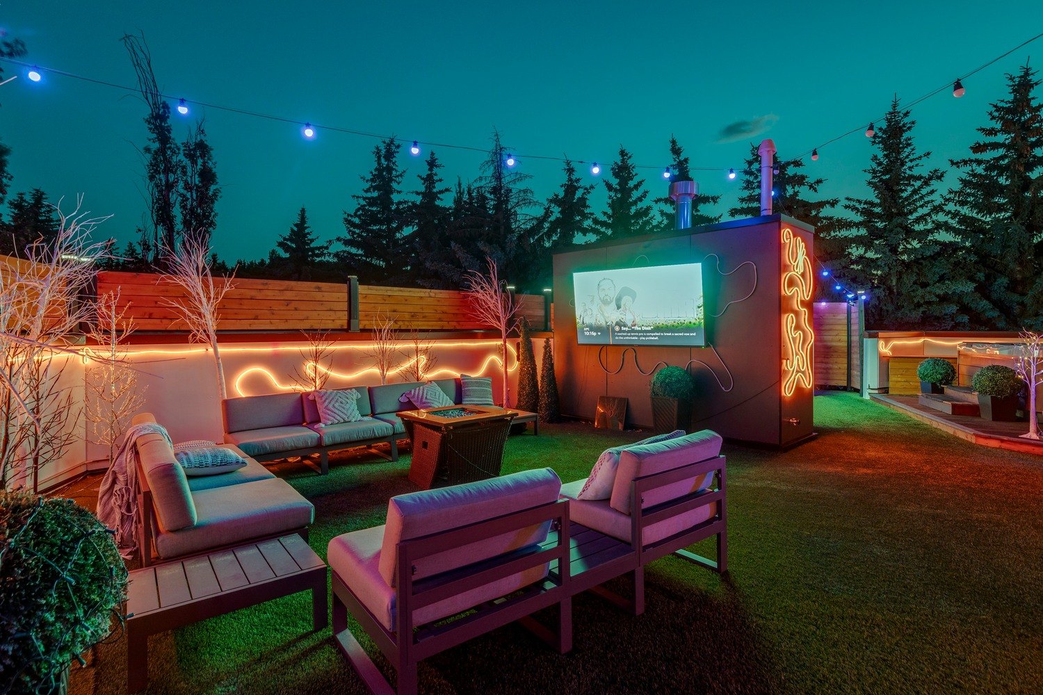 Rooftop Lounge · Twilight